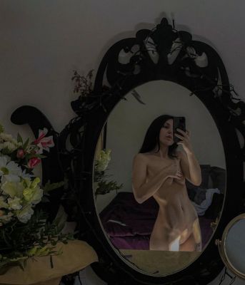 Девушки Мурманска — инди Котенок